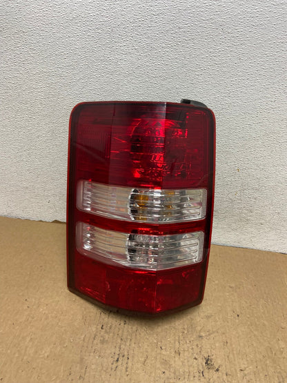 2008 to 2012 Jeep Liberty Left Driver Side Lh Tail Light AG2515 LK0