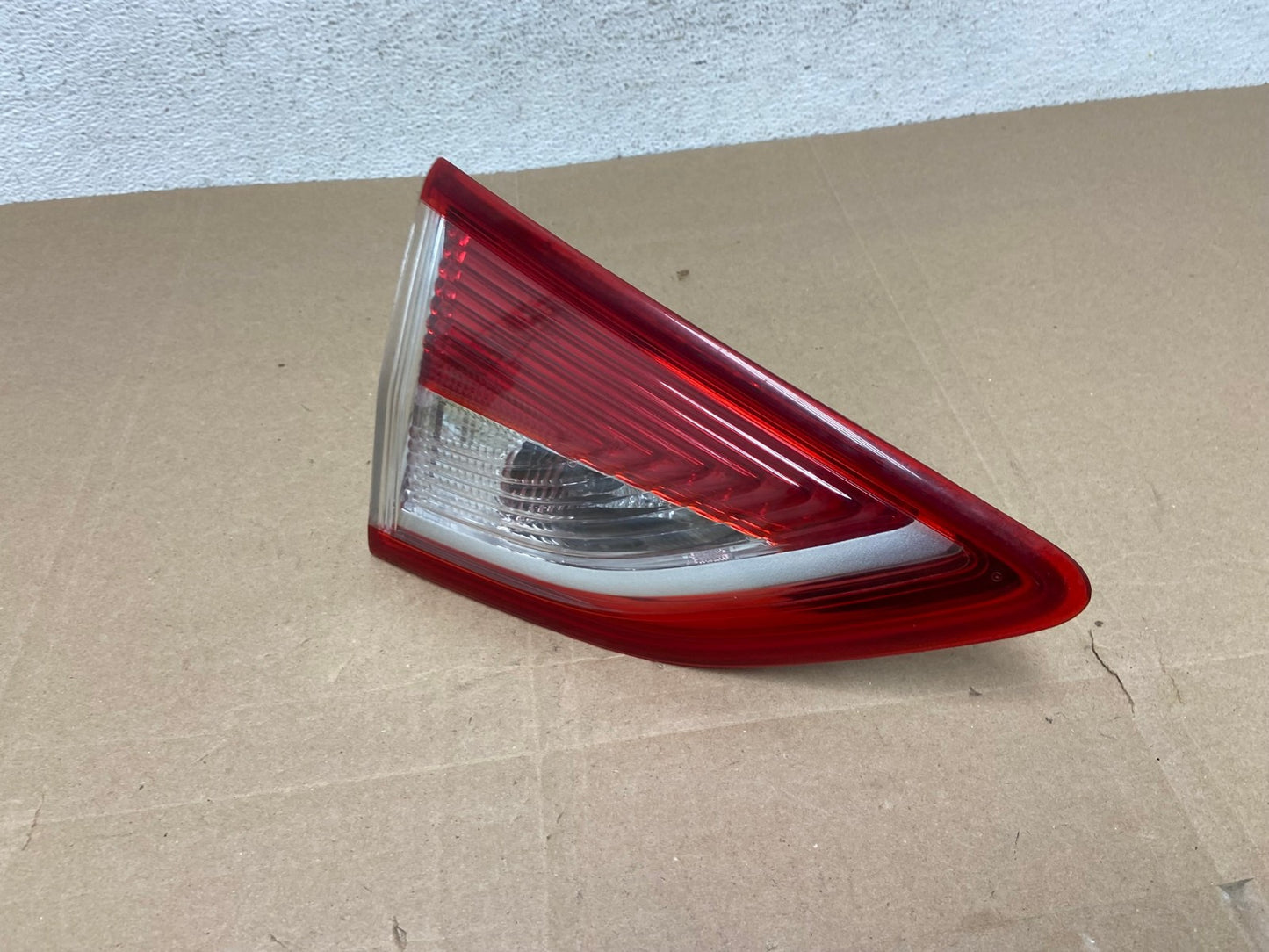 2013 to 2016 Ford Escape Left Driver LH Side Inner Tail Light AE4866 LK1