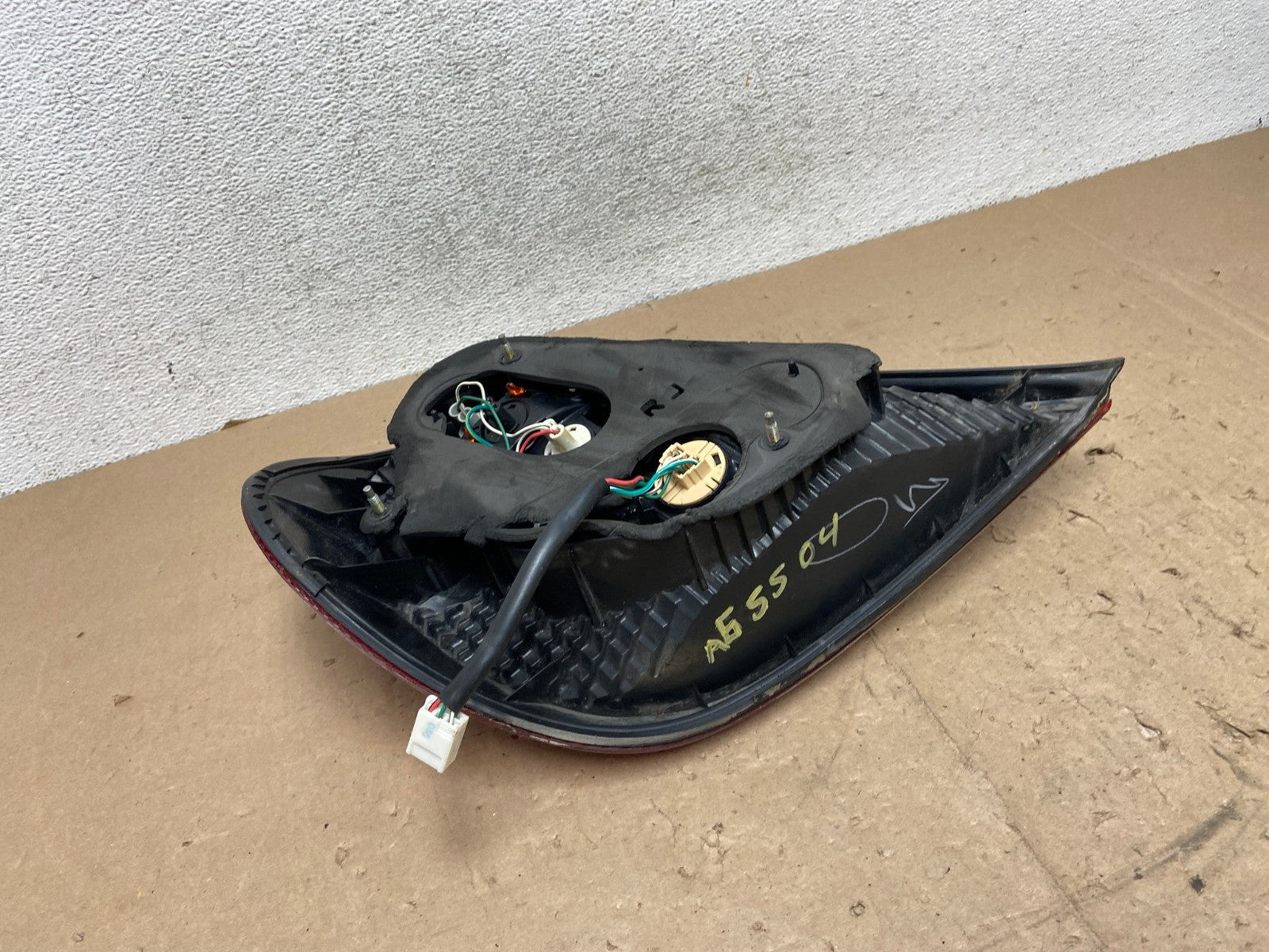 2002 2003 2004 Toyota Camry Tail Light Right Passenger Rh Side AG5504 LK5