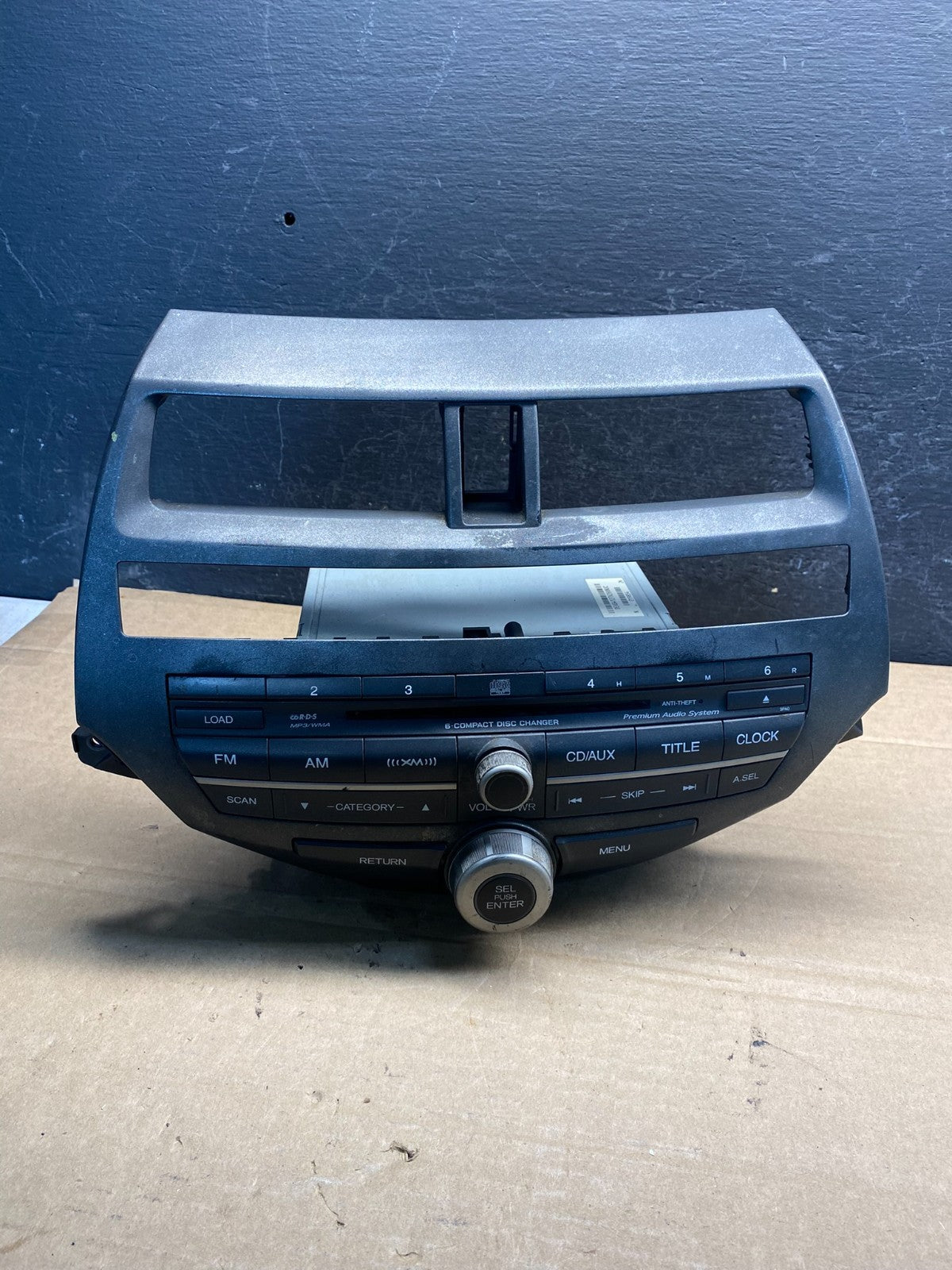 2008 - 2012 Honda Accord Front Radio Control AM./FM CD Climate Control AE8146 DG0