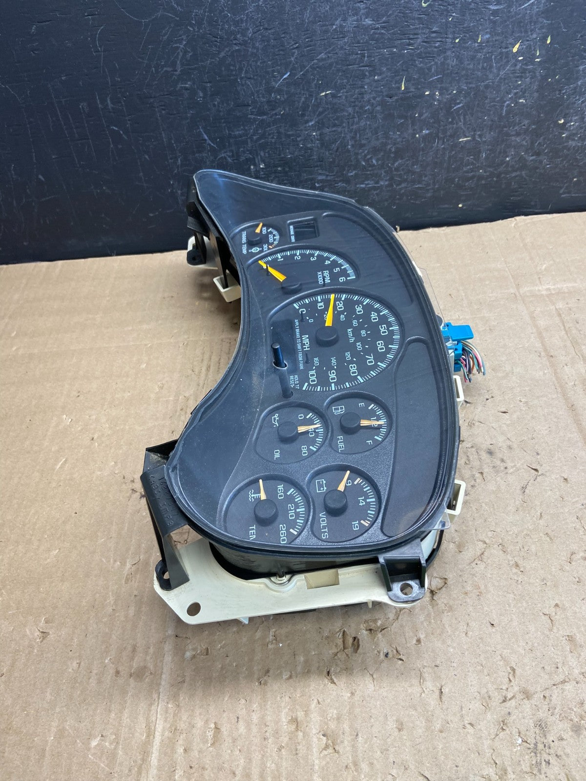 1999 to 2002 Chevrolet Silverado Sierra Cluster Gauge Speedometer ECM ae1871 DG2