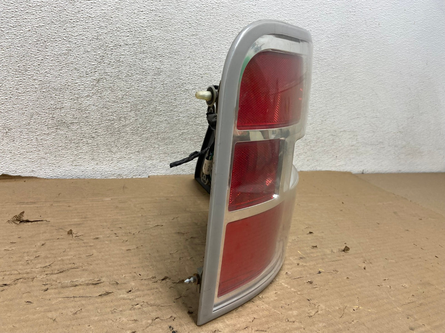 2009 to 2011 Ford Flex Left Driver LH Side Tail light AG8315 LK1