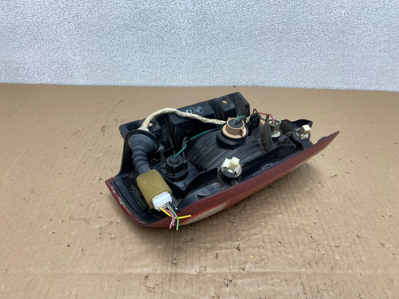 1999 to 2004 Nissan Pathfinder Right Passenger Rh Side Tail light Oem AB6292 LK5