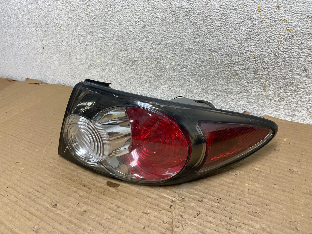 2006 - 2008 Mazda 6 Right Passengr Rh Driver Side Tail Light AH2554 DW2