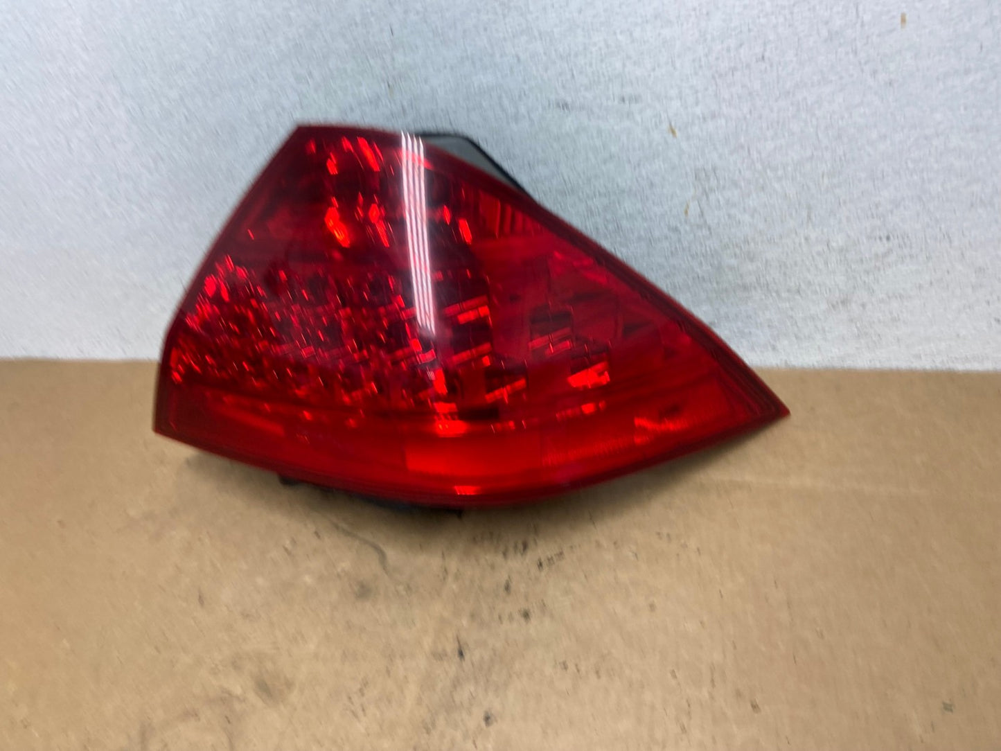 2006 - 2007 Honda Accord Right Passenger Side Tail light AD4762 LK1
