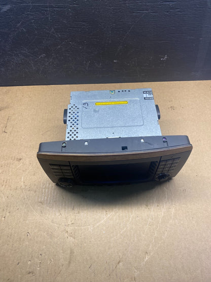 2009-2013 Mercedes W251 R350 Head Command Navigation Radio 6 CD Player AC7086 DG3