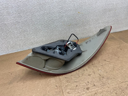 2006 to 2010 Mercedes W251 R-Class Left Driver LH Side Tail Light Y6983 DW4
