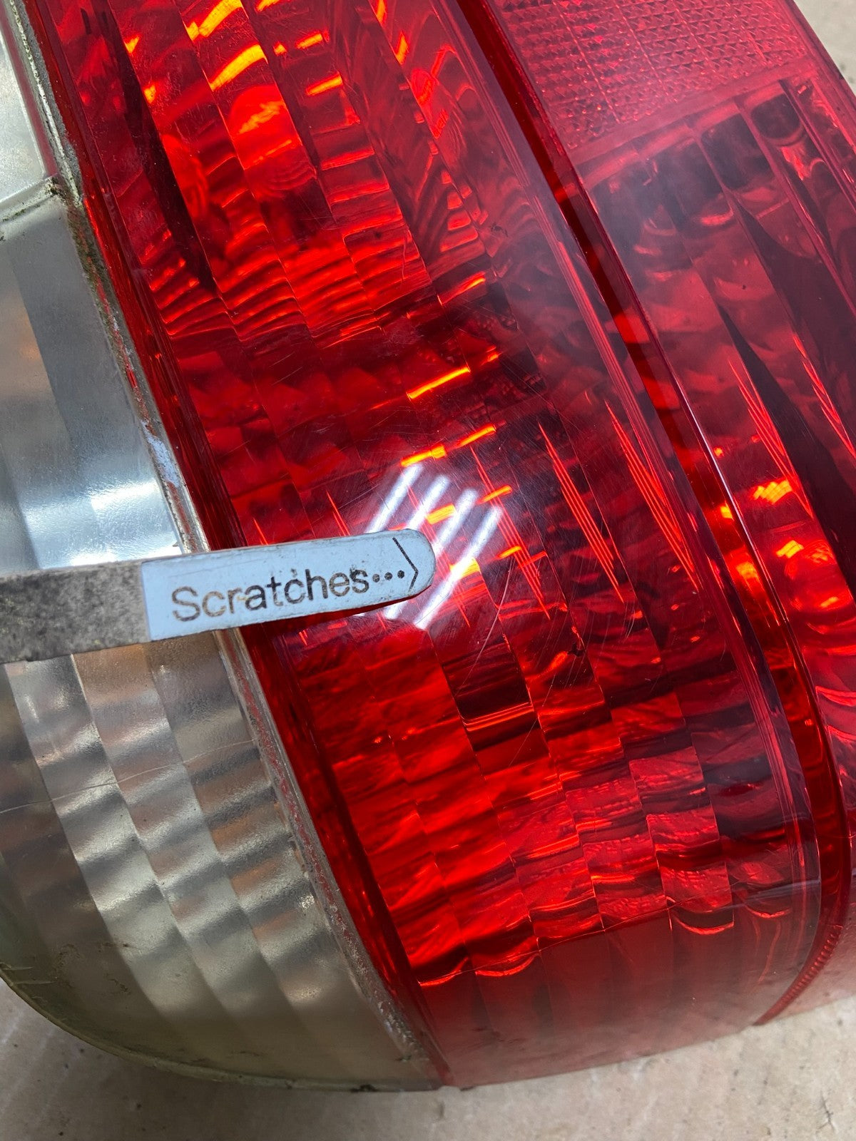 1999 to 2001 BMW E38 7-Series Left Driver LH Side Tail Light AF9683 DW3