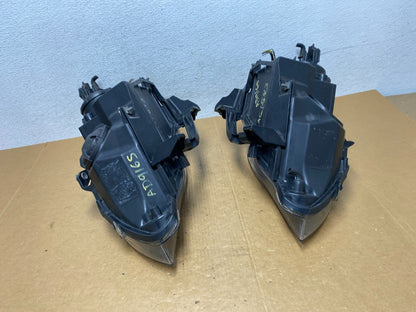2004 to 2007 BMW 525i 5 Series Left+Right Set Halogen Headlights AD9165 DG13