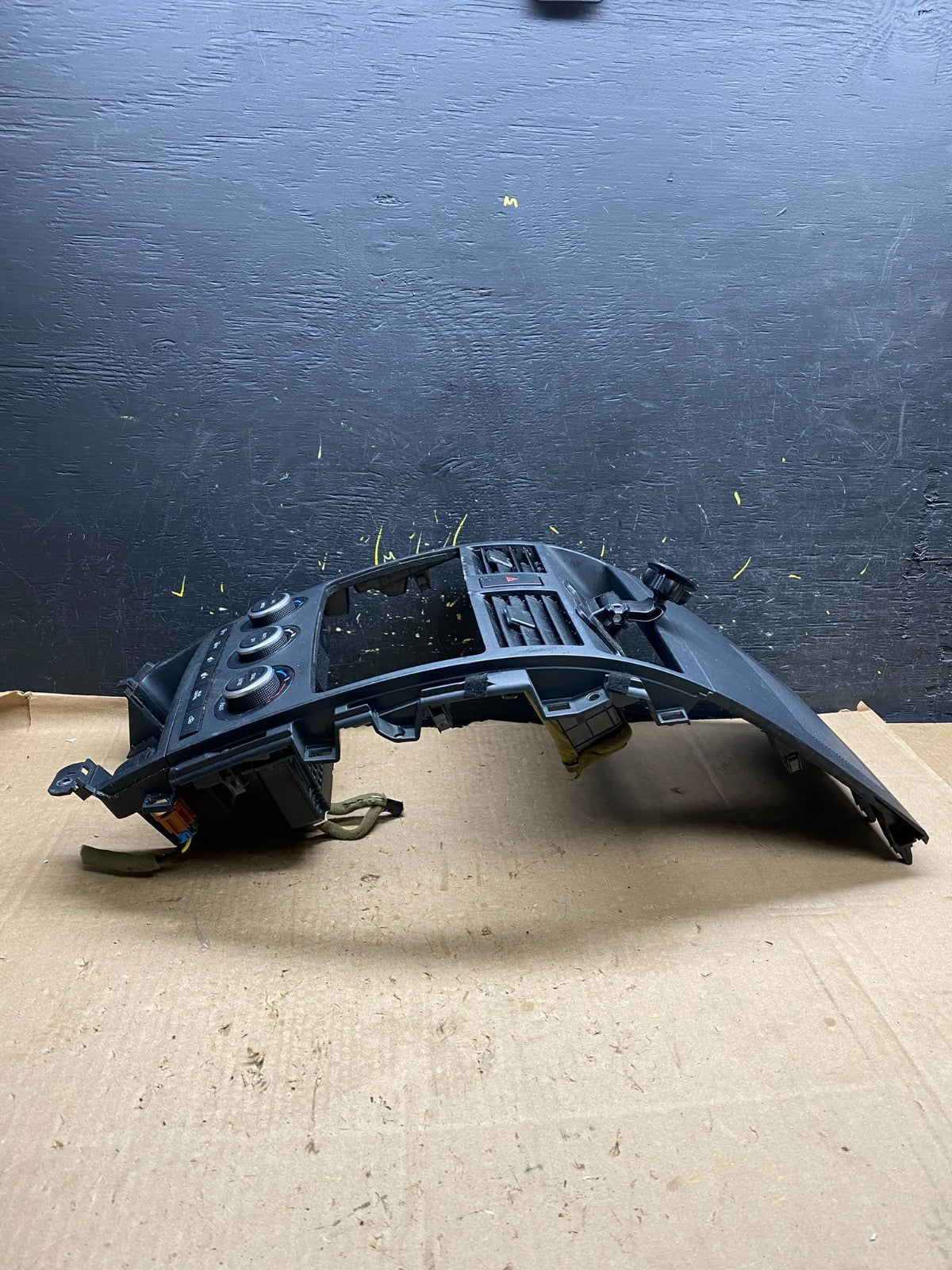2010 - 2015 Mazda CX-9 Radio Dash Trim Bezel W/Vent AC Climate Control z1783 DG1