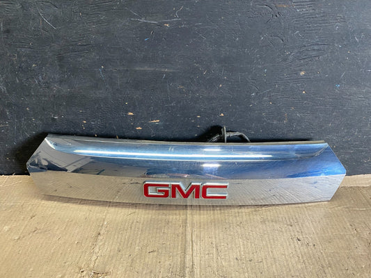 2011-2015 GMC Terrain Tailgate Liftgate Chrome Finish Molding Camera Oe P3776 DG0