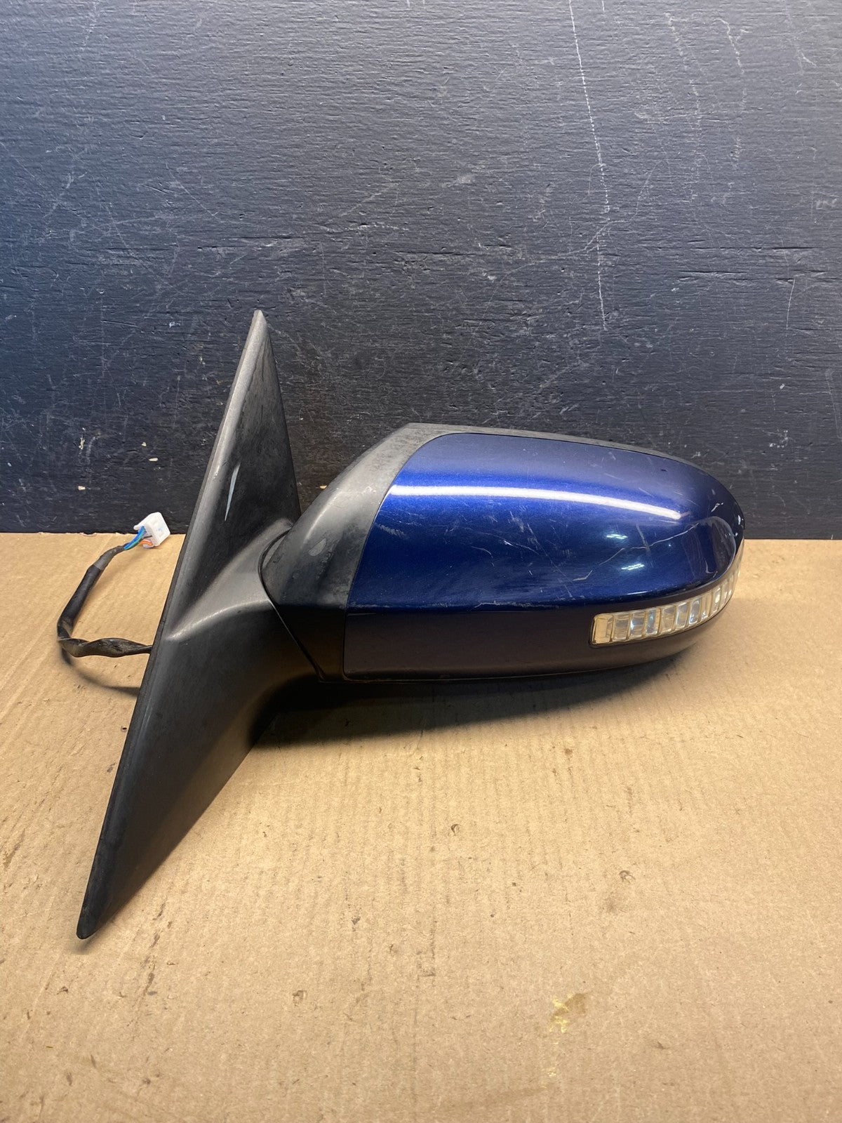 2009 to 2014 Nissan Maxima Left Driver View Door Mirror AE6372 DW0