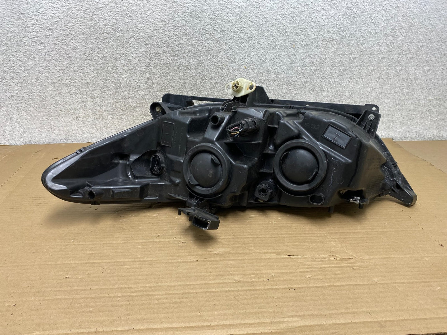 2013 to 2016 Ford Fusion Right Passenger Rh Side Headlight AG8121 DW6
