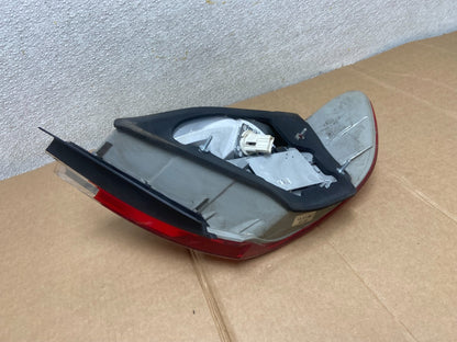 2006 2007 2008 BMW 7-Series 750li 760li Right Passenger Tail Light Oem AA1033 DW4