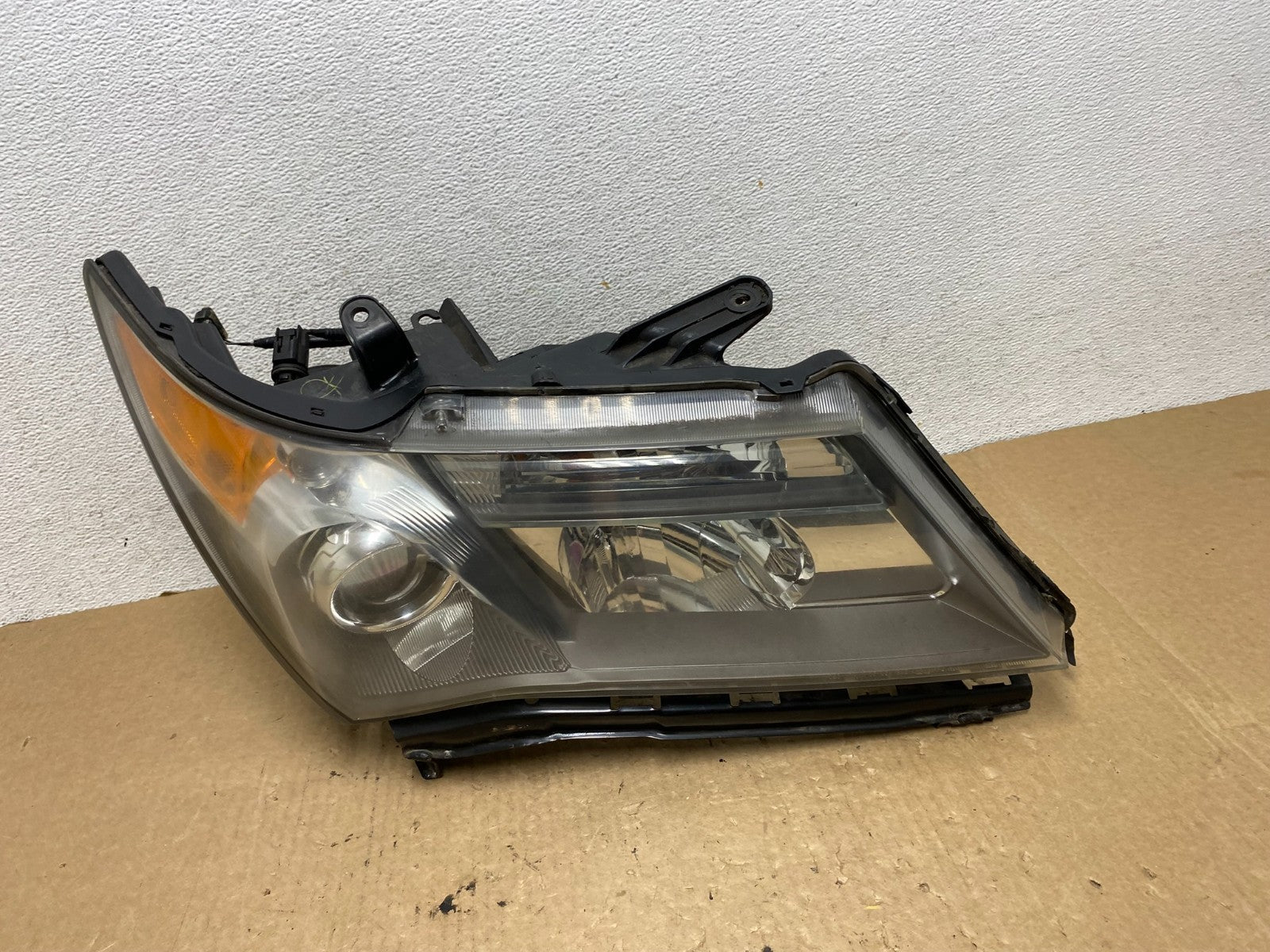 2007 2008 2009 Acura MDX Headlight Xenon HID Right Passenger RH AF9779 DW0