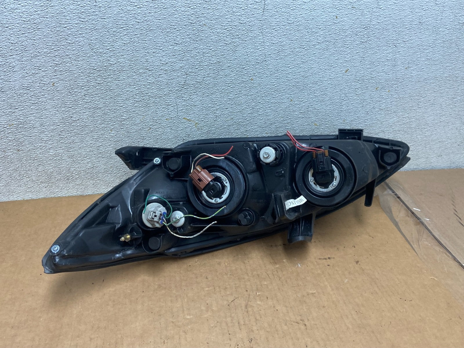 2002 to 2004 Toyota Camry Halogen Headlight Right Passenger Rh R3470 DW6
