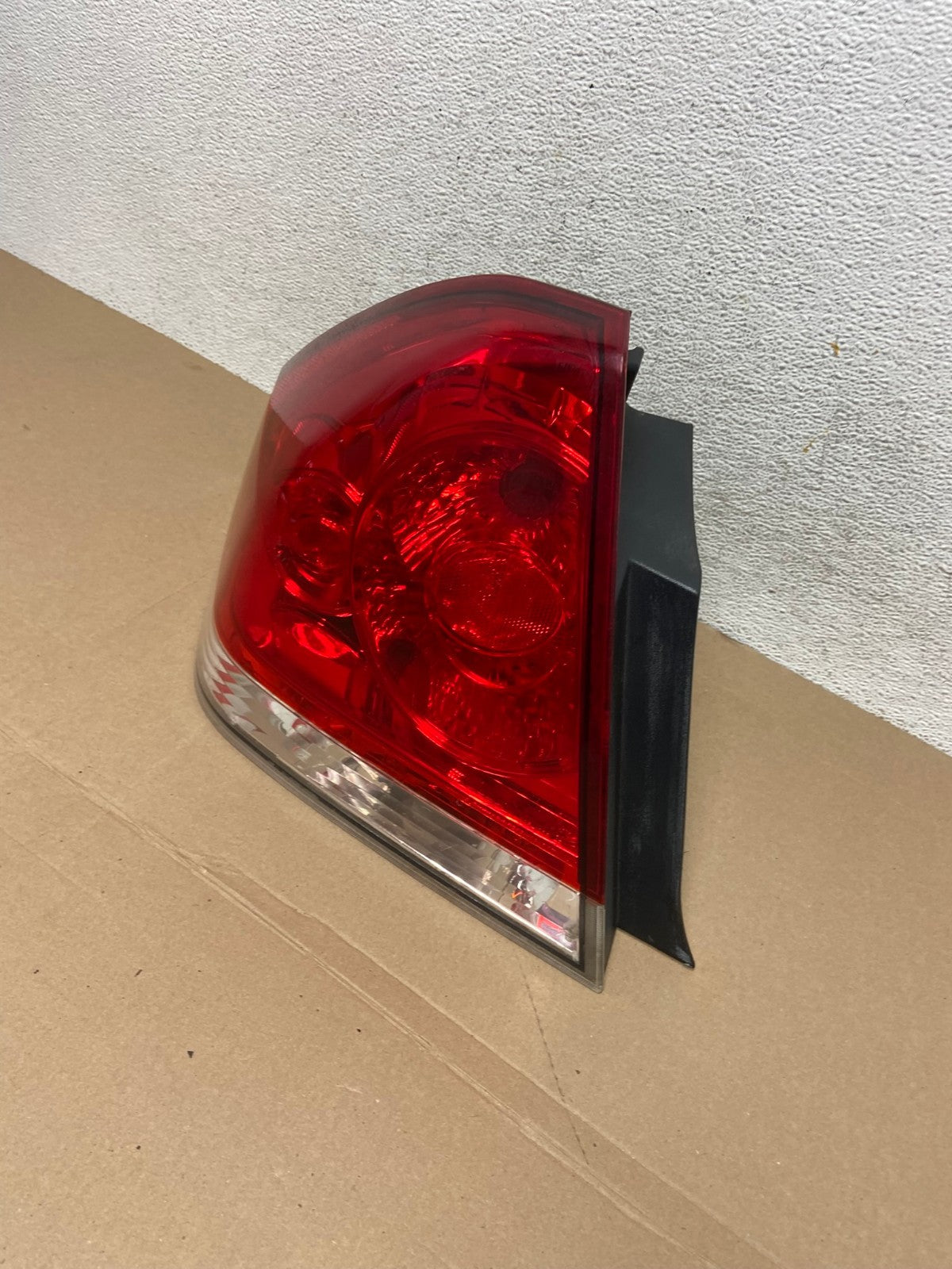 2006 to 2012 Chevrolet Impala Left Driver Lh Side Tail Light DPEO AF4314 LK1