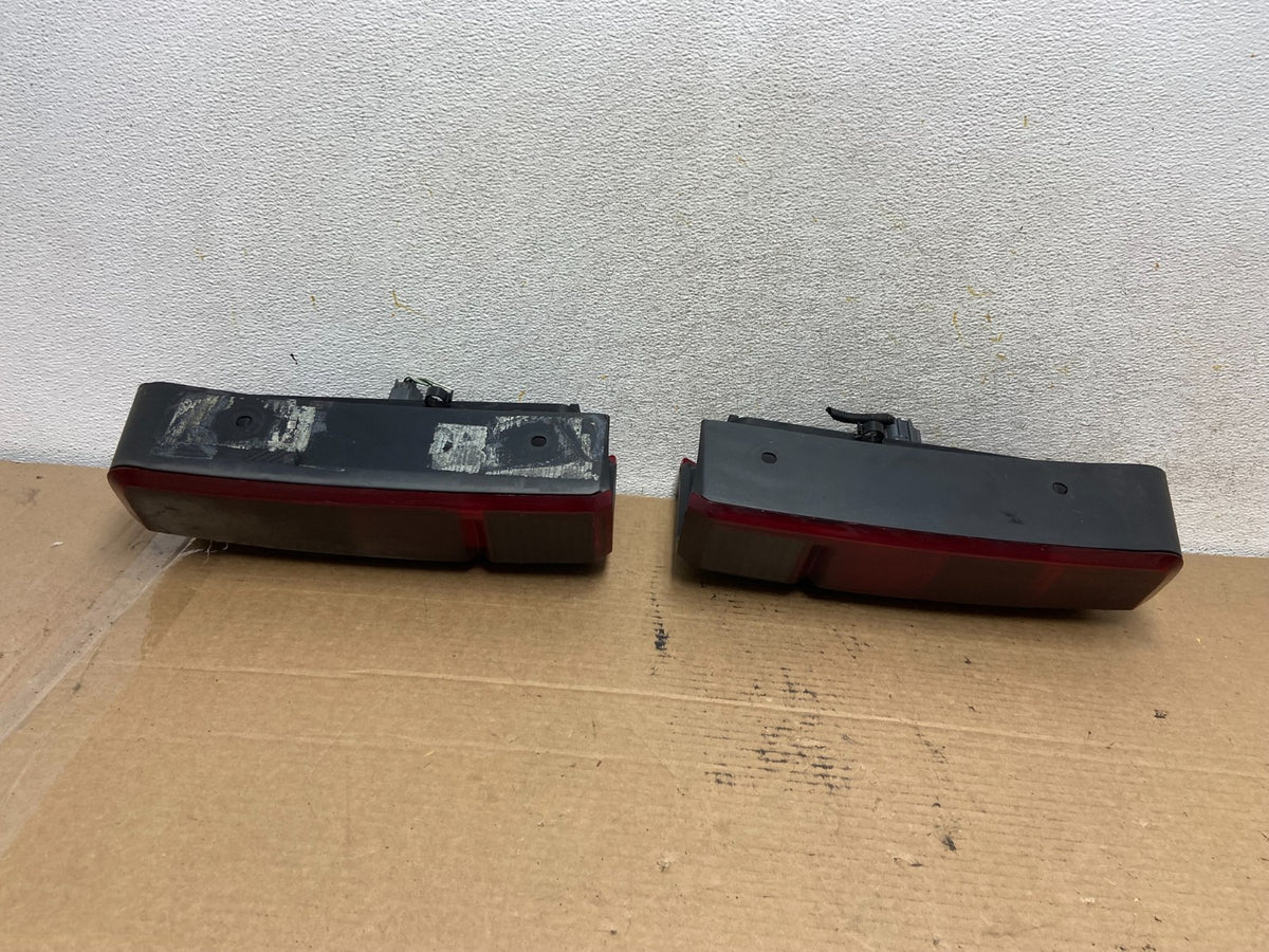 2007 - 2011 Dodge Nitro Left+Right Side Tail Lights AH4074 DW9