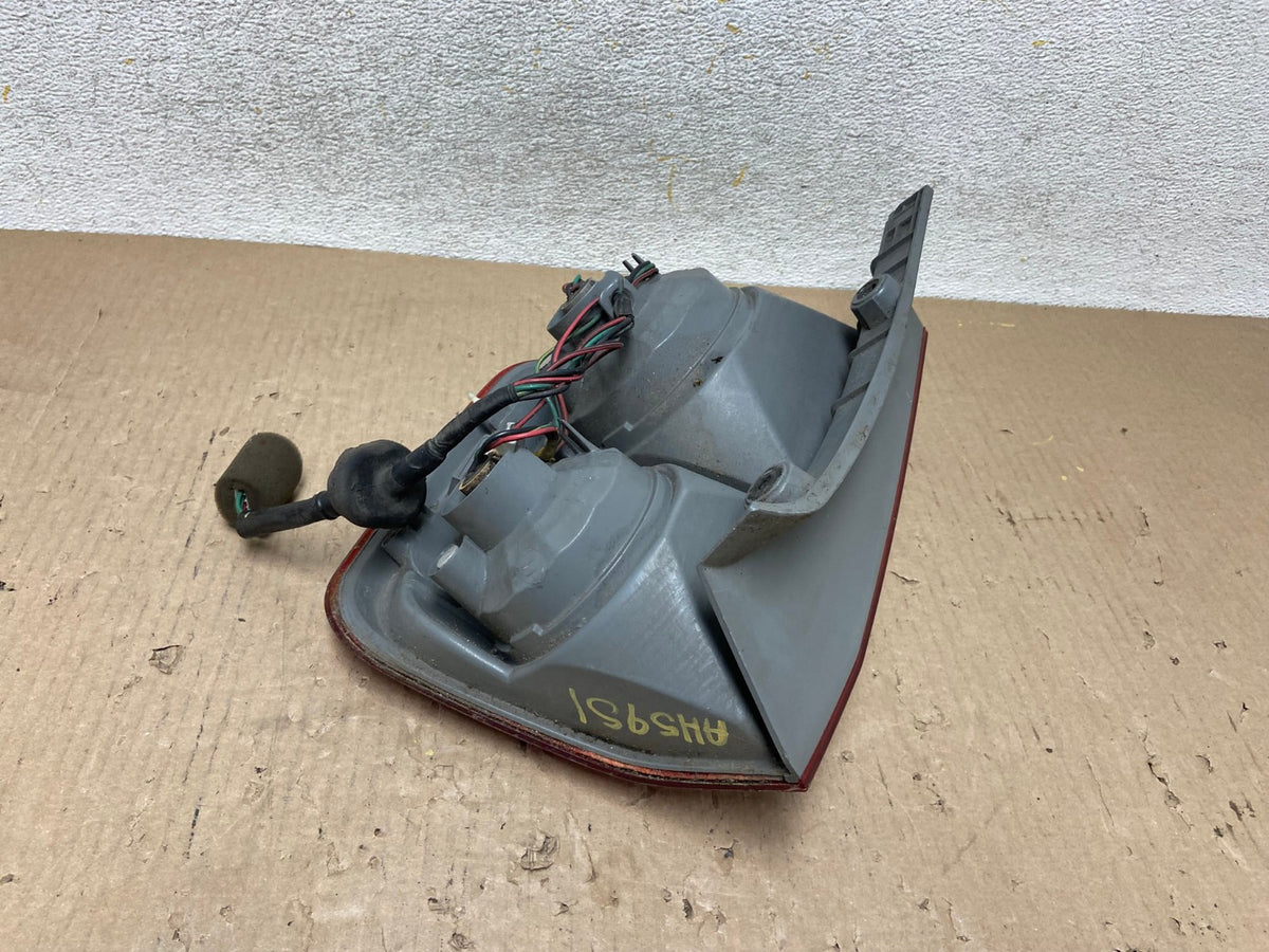 2003 2004 2005 Honda Pilot Left Driver LH Side Tail Light AH5951 LK4