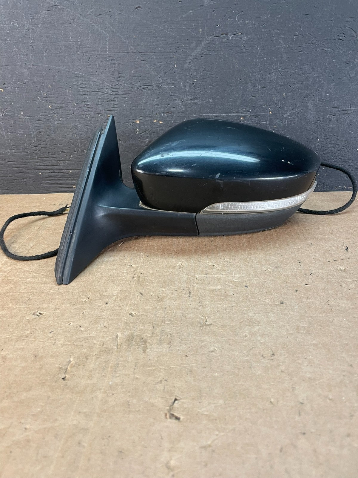 2012 to 2016 Volkswagen Passat Left Driver LH Turn View Door Mirror AE8548 DW0