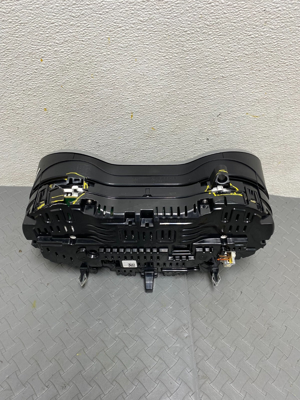 2017  Mercedes Benz C63 AMG Instrument Speedometer Cluster Gauge A4726 DG15