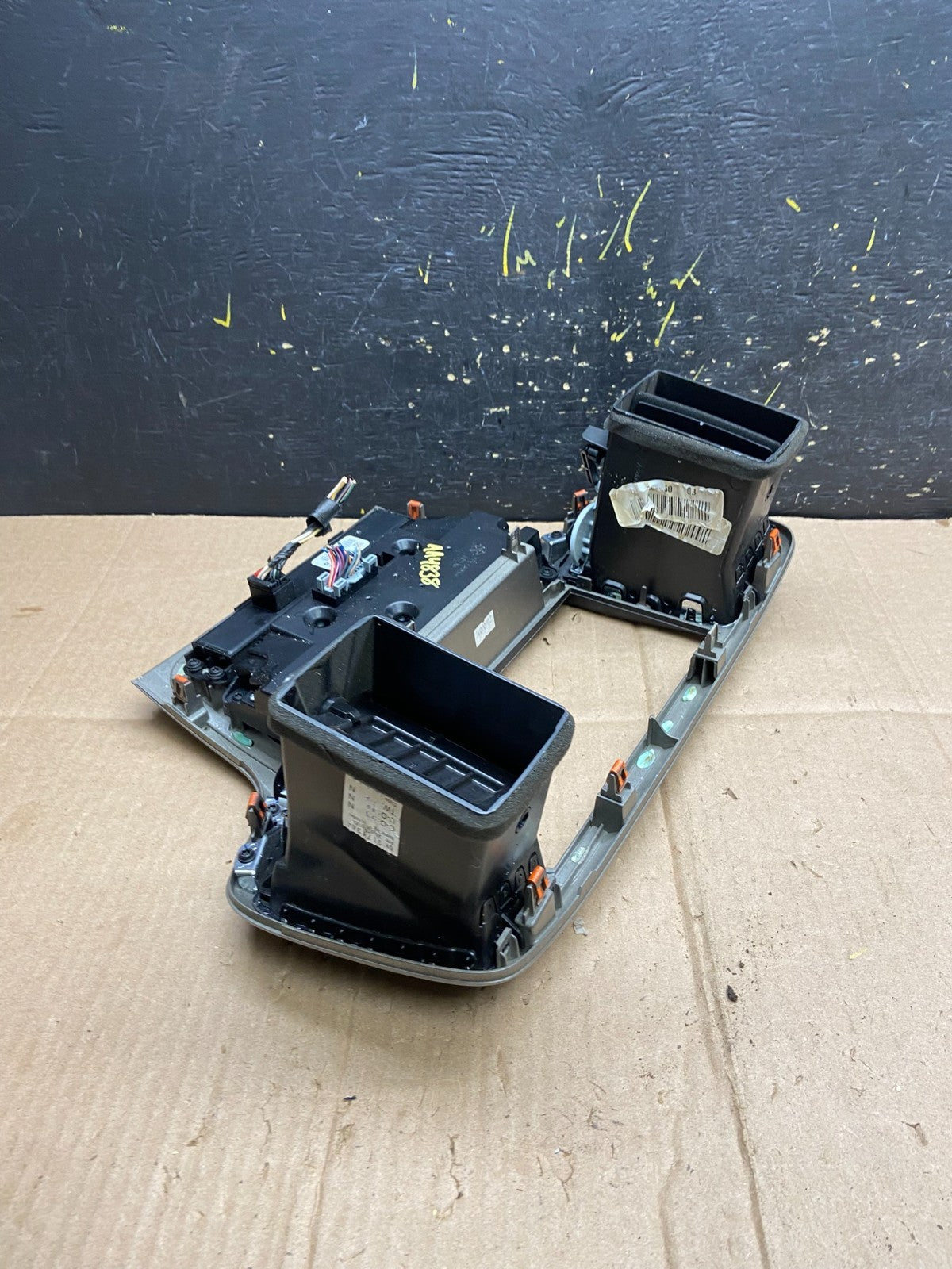 2011-2013 Jeep Grand Cherokee Center Radio Climate Control Bezel Vent AA4838  DG4