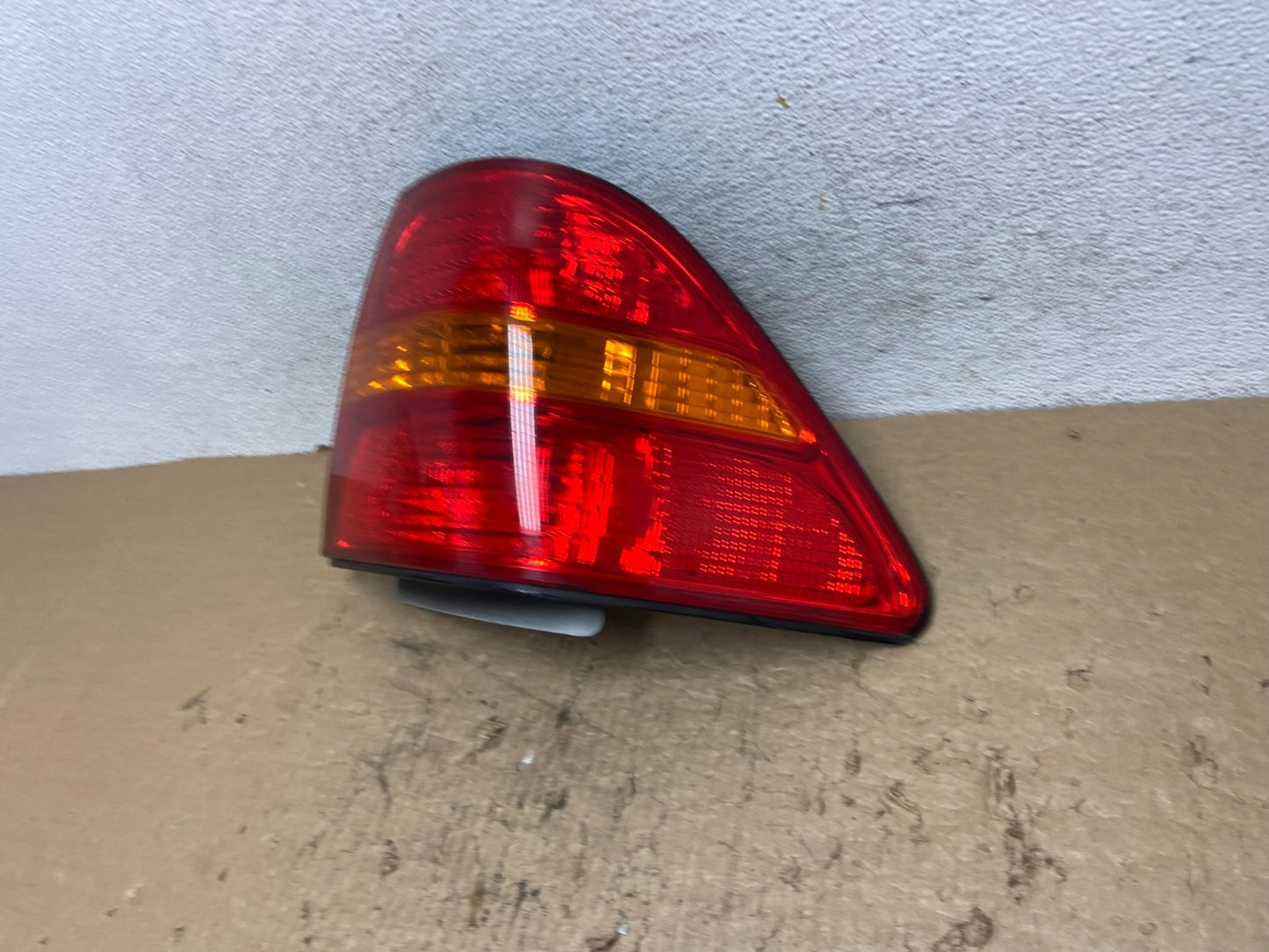2001 2002 2003 Lexus Ls430 Right Passenger RH Side Tail Light AF8413 DW1