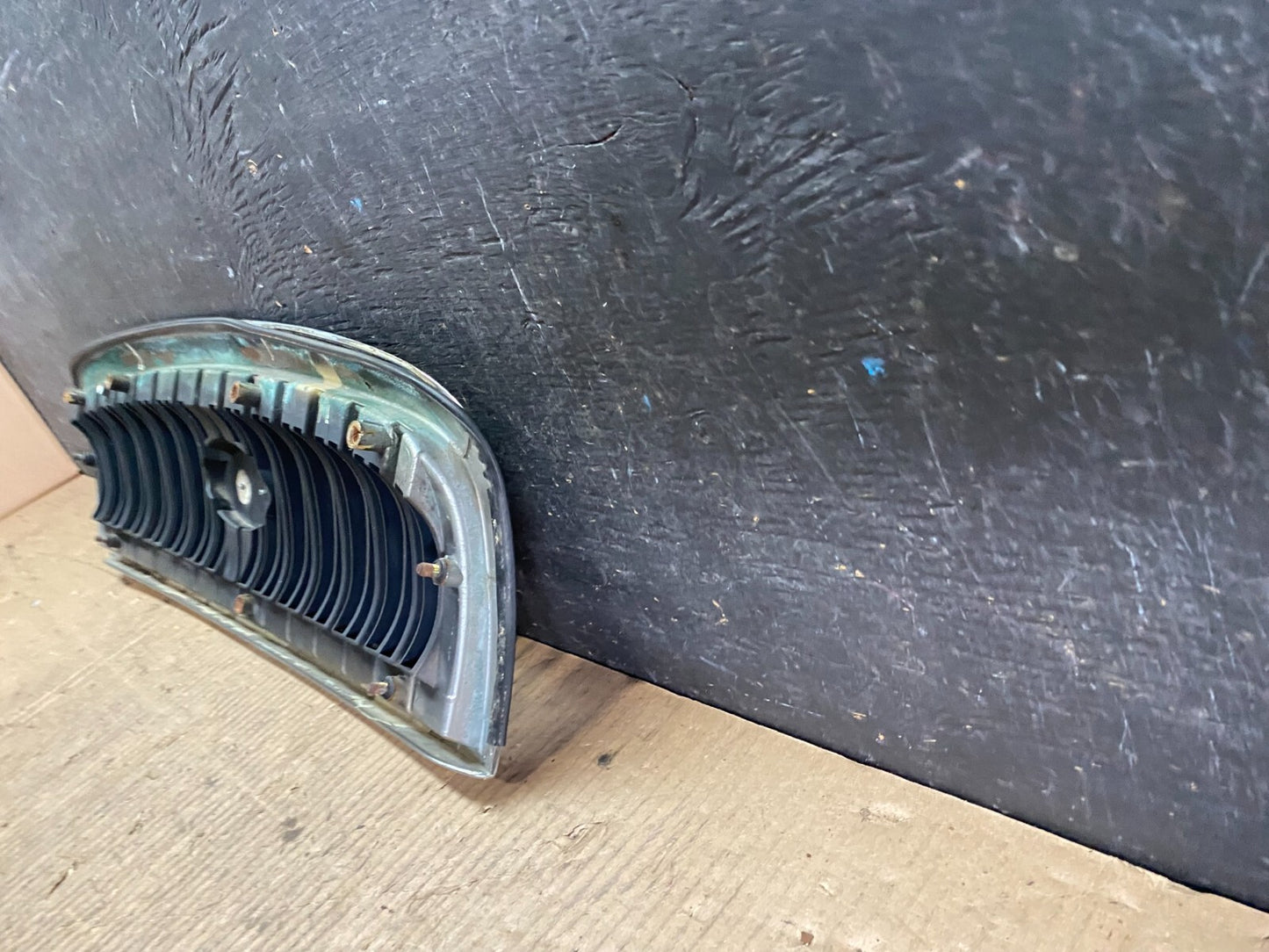 2001 to 2005 Hyundai Sonata Front Upper Grille Grill Bumper N1025 PS6