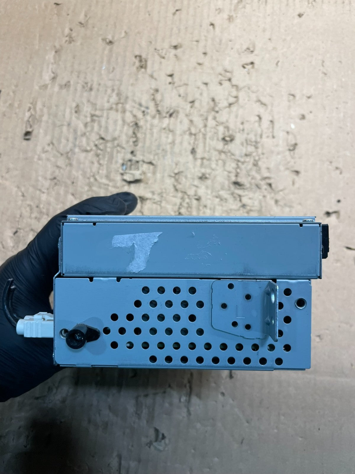 2012 to 2014 Volvo S60 Radio AM FM Receiver MP3 CD Player  Oem U1526 DG3