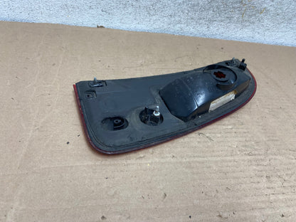 1998-2002 Lincoln Navigator Right Passenger Side Tail Light Inner AH9466 LK5