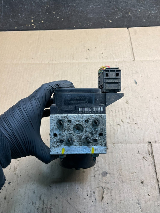 1998 1999 Mercedes E300 E320 ABS Anti Lock Brake Pump Module v9083 DG0