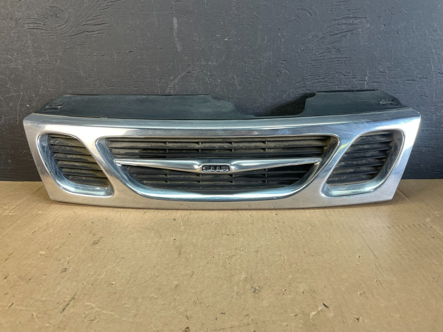 1999 to 2001 Saab 9-3 Front Upper Grille Grill AD5771 DG0