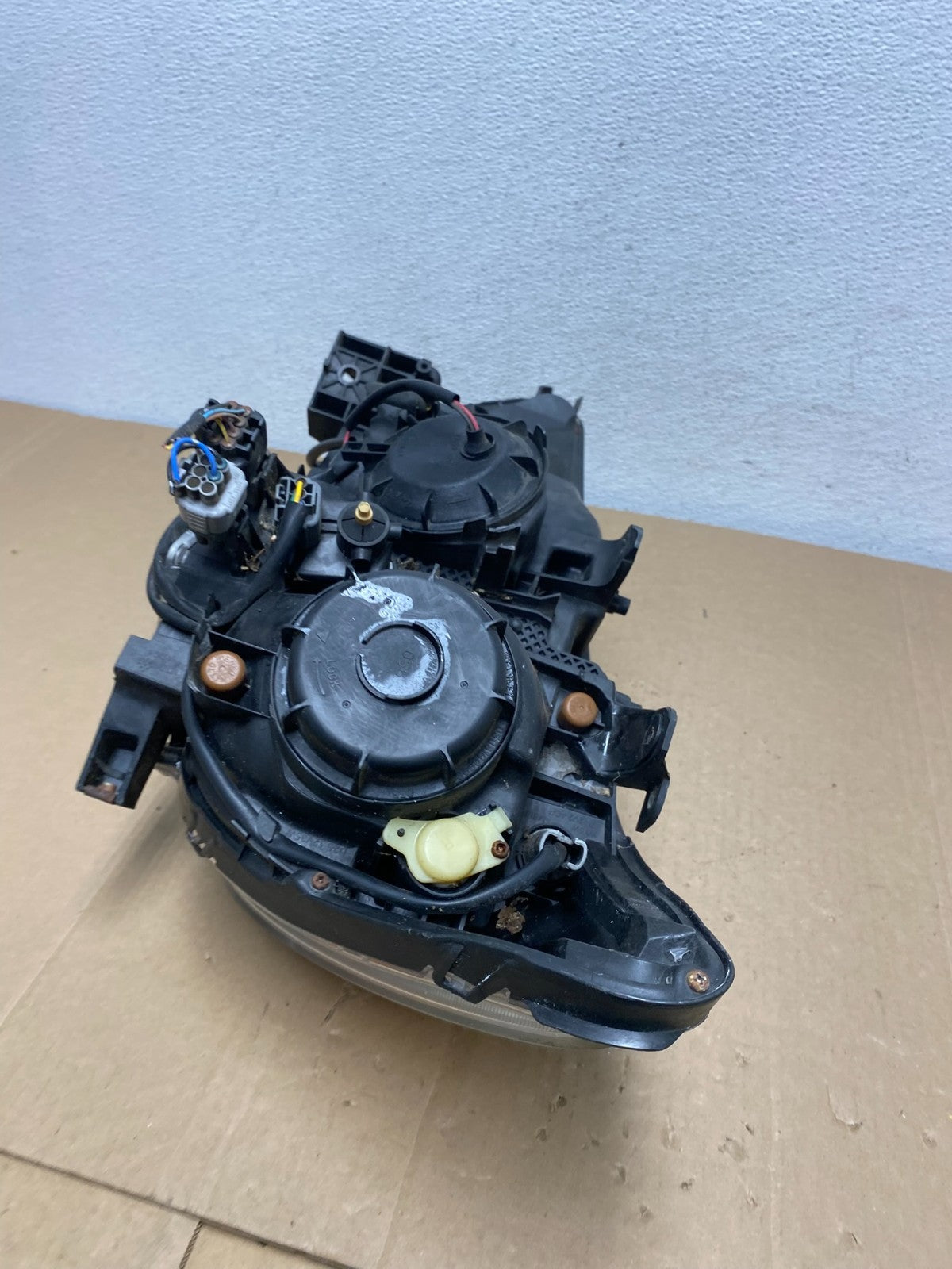 2011 - 2019 Mitsubishi Outlander Sport Right Passenger Xenon Headlight AC5631 DW5