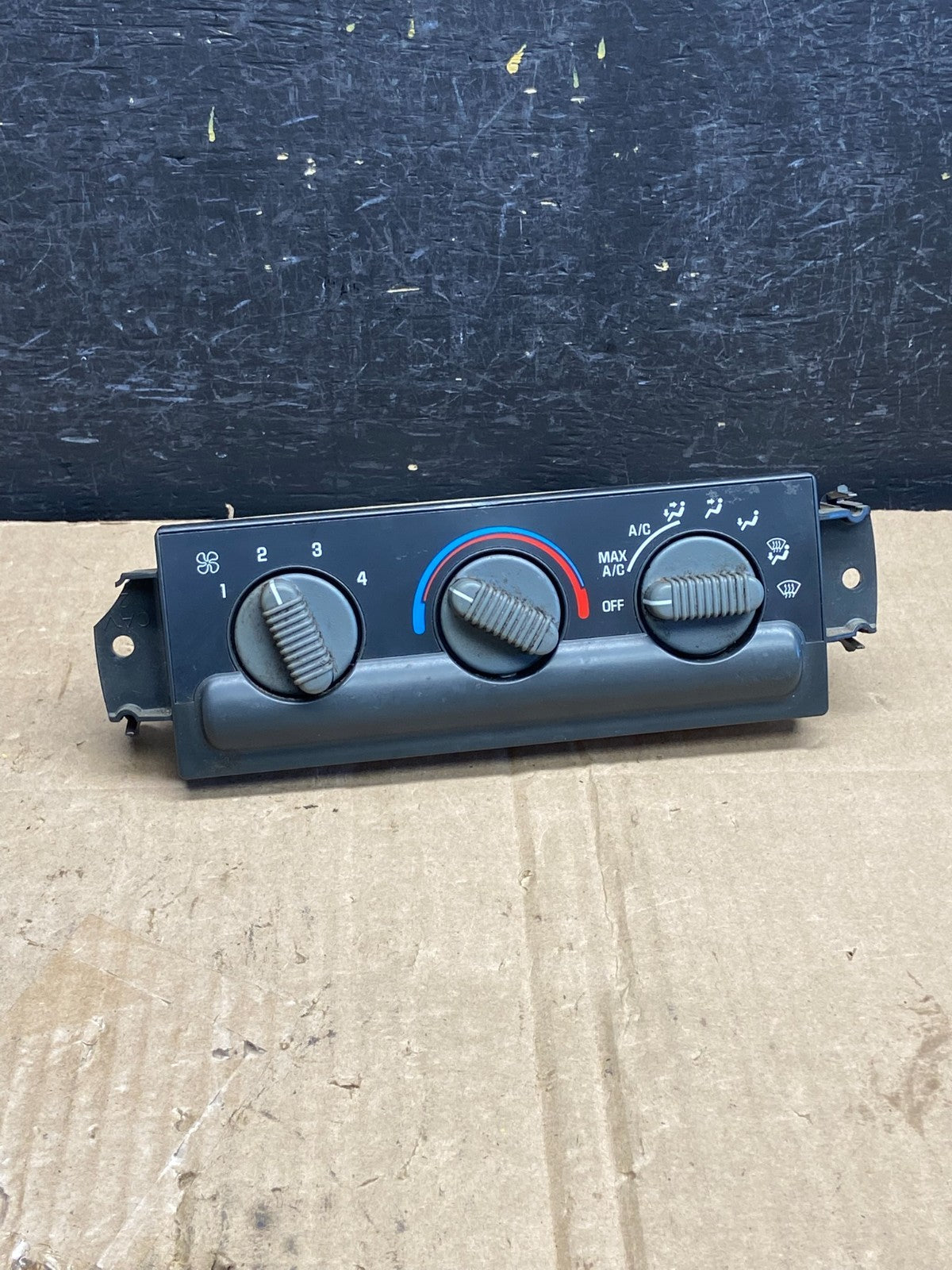 1998-2002 Chevrolet S10 Blazer HVAC A/C Heater Climate Control Module AE2044 DG0