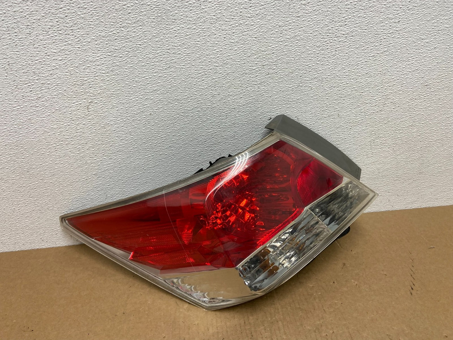 2008 to 2012 Honda Accord Sedan Tail light Left Driver LH Side AC1131 DW0