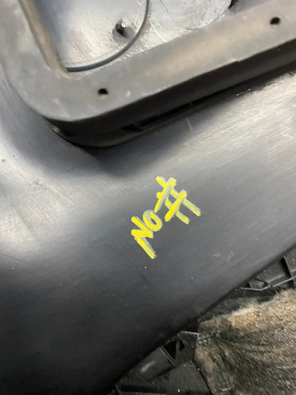 2010 2011 2012 Mazda CX7 CX-7 2.3L Engine Shield Top Cover T0423 DG8