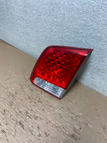 2011 2012 2013 Kia Sorento Right Passenger Inner Tail Light AB1612 DW1