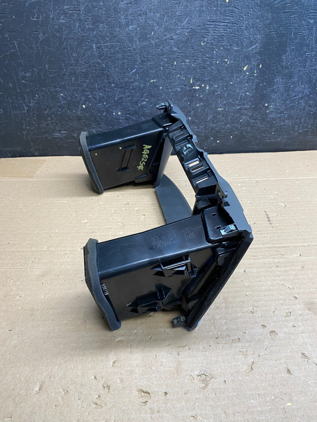 2013 to 2020 Nissan Pathfinder Center Dash Radio Trim Bezel Surround ag6254 DG1