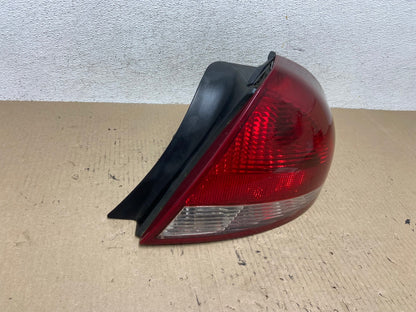2004 2005 2006 2007 Ford Taurus Right Passenger Side Tail Light AF5921 LK2