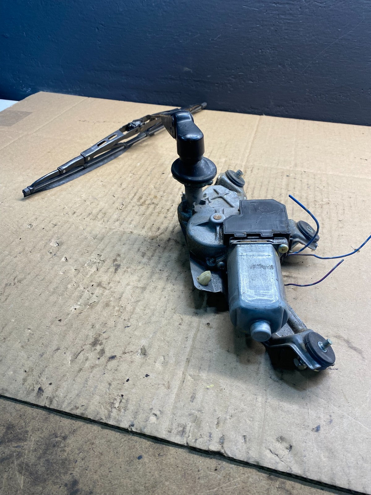 2011-2020 Toyota Sienna Rear Windshield Washer Wiper Motor ab4246 DG4