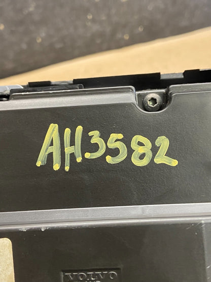 2011-2018 Volvo S60 Climate Control Radio Bezel Panel Trim ah3582 DG6