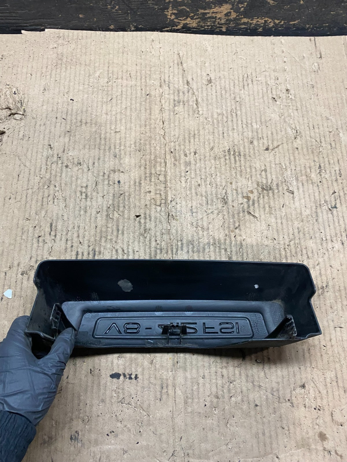 2007 2008 2009 Audi A8 4.2L FSI Engine Motor Cover V4004 DG4