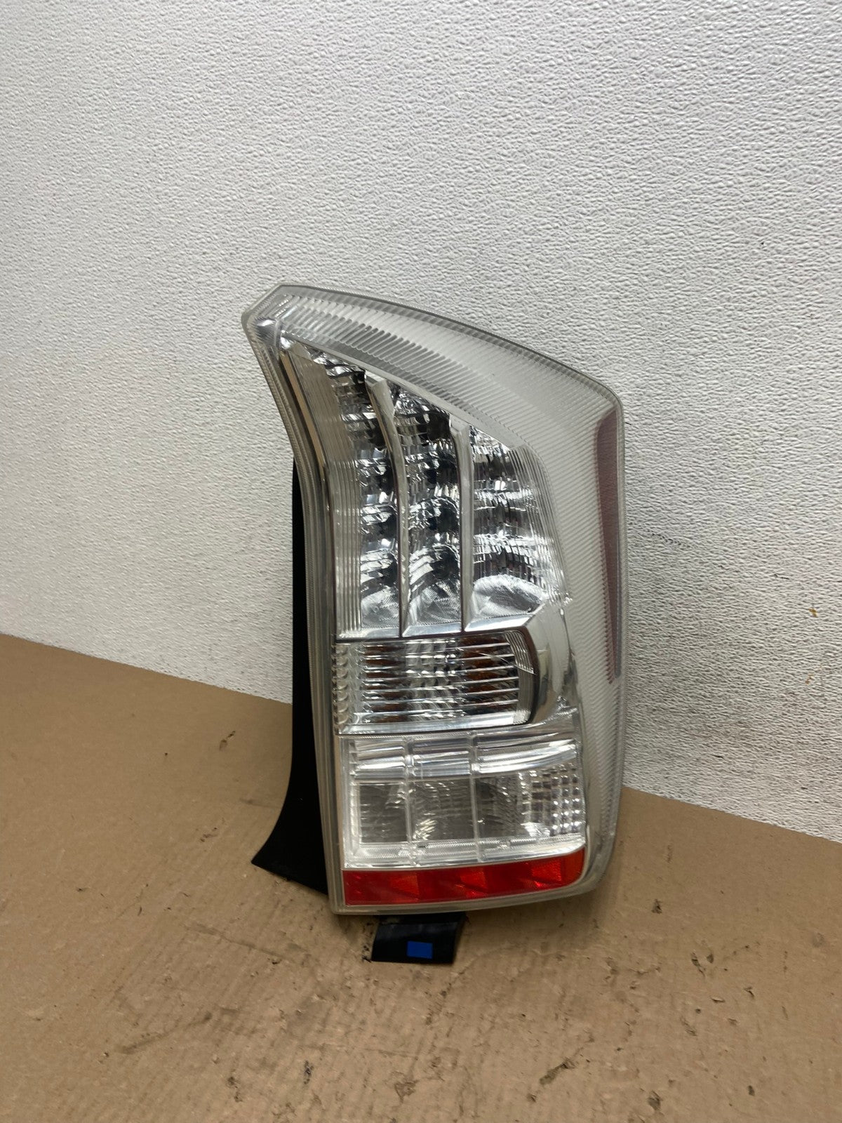 2010 2011 Toyota Prius Tail Light Right Passenger Side AE8840 LK0