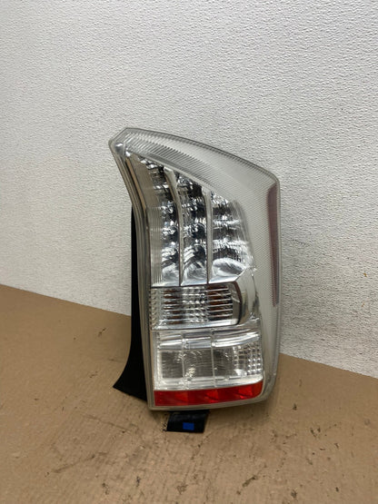 2010 2011 Toyota Prius Tail Light Right Passenger Side AE8840 LK0