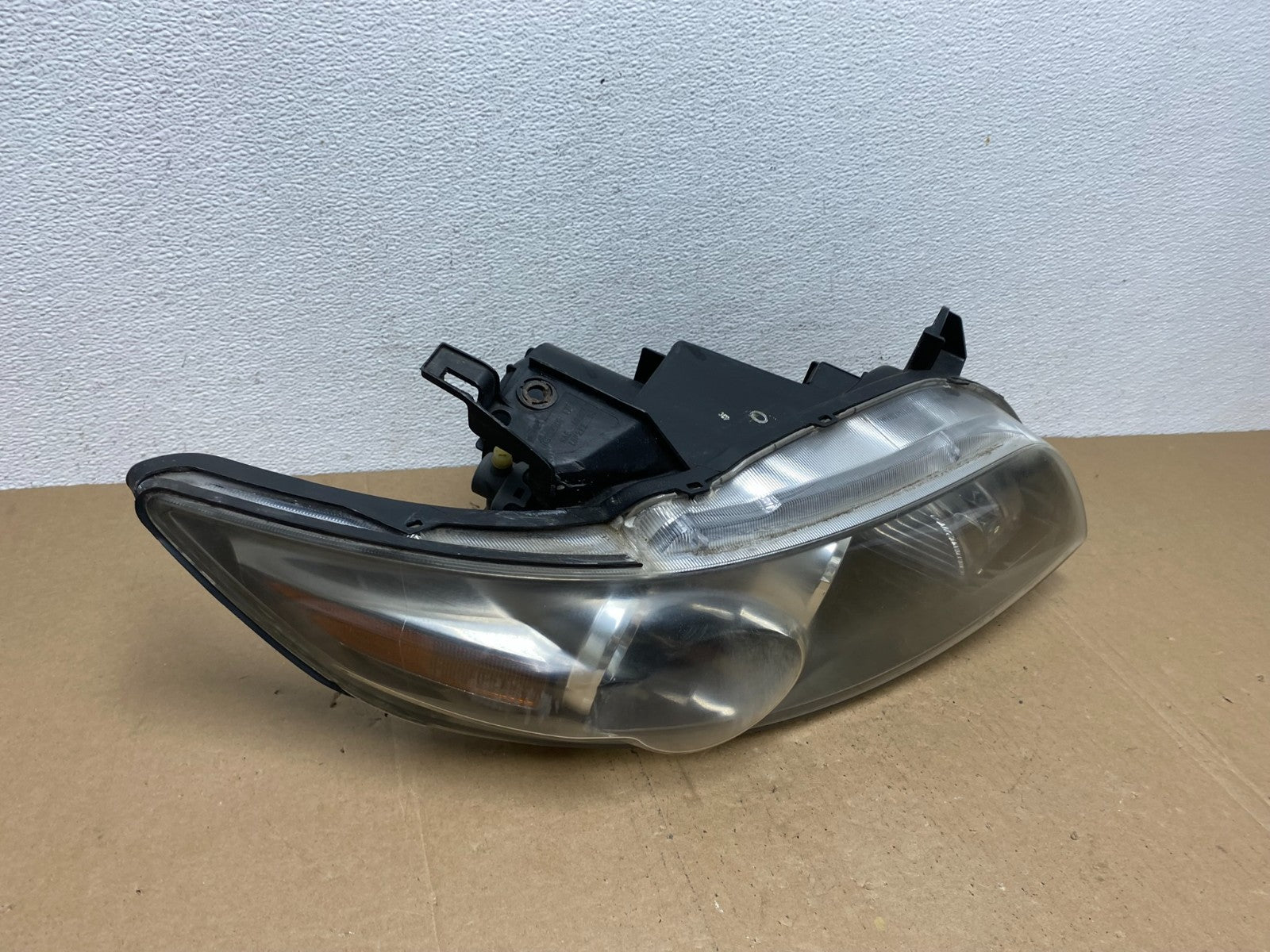 2004 to 2008 Infiniti Fx35 Hid Xenon Right Passenger Rh Headlight AC5647 DW2