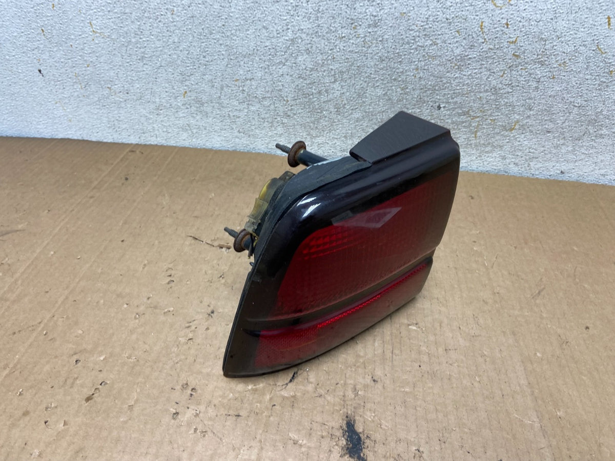 1991 - 1994 Chevrolet Cavalier Left Driver LH Side Tail Light AI8996 LK2