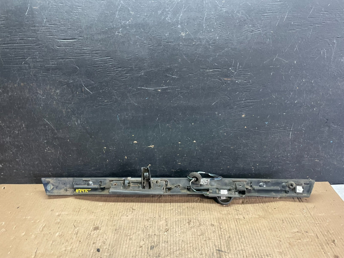 2009-2014 Volkswagen Routan Finish Garnish Panel Molding w/ Camera OEM M6127 DG9