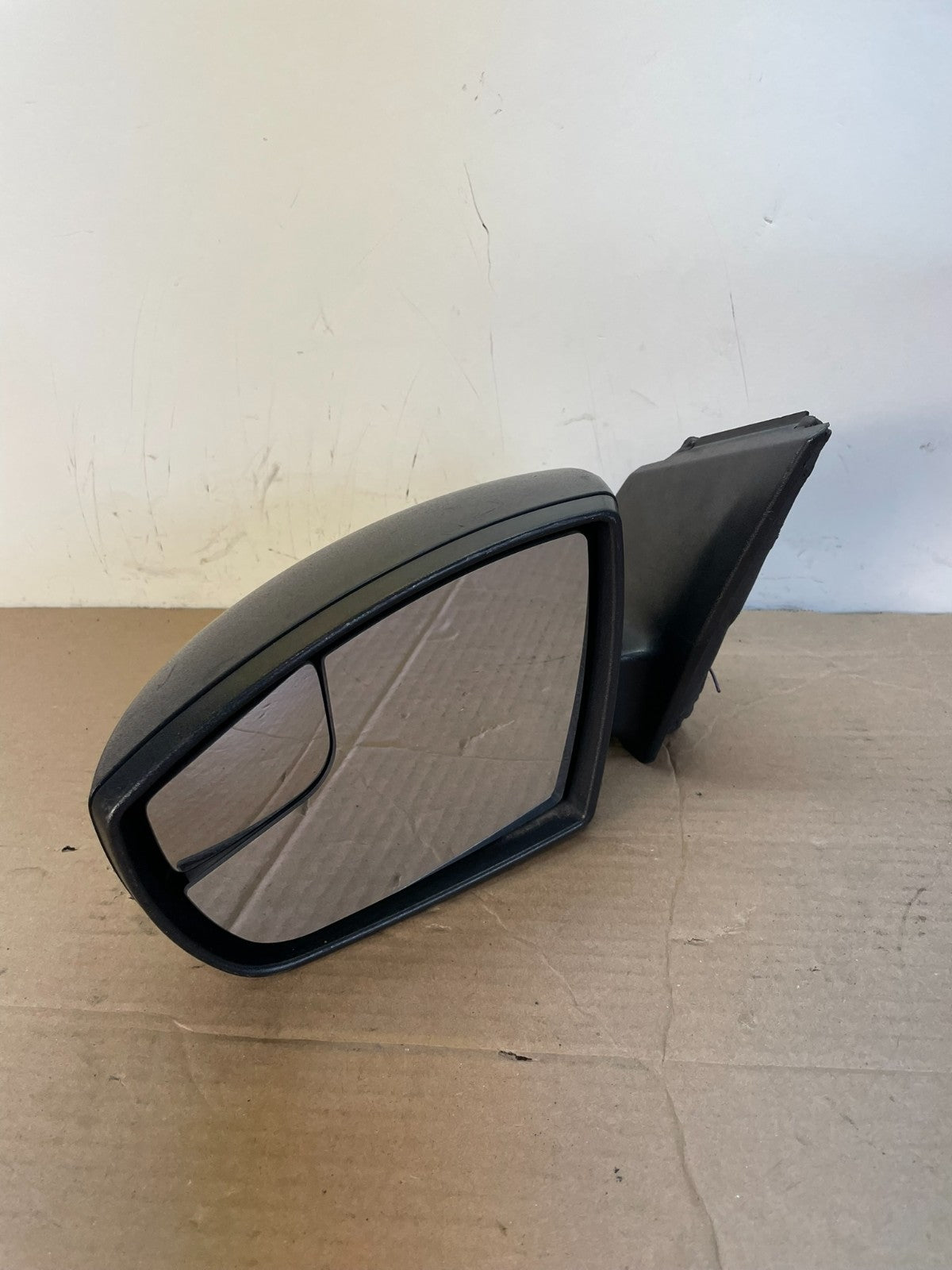 2012 2013 2014 Ford Focus Left Driver View Door W/o Signal Mirror AG9948 DG2