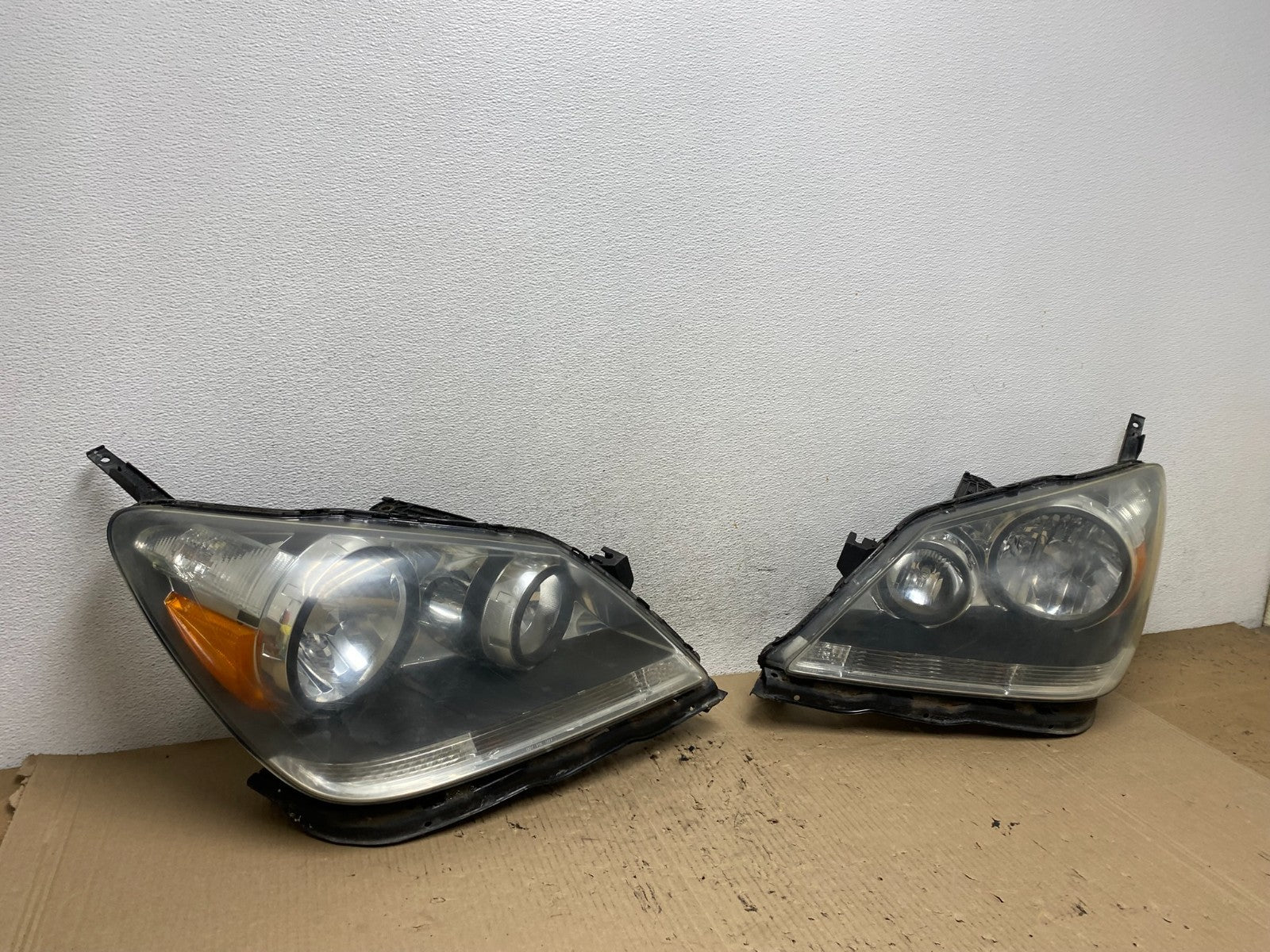 2005 2006 2007 Honda Odyssey Left+Right Set Halogen Headlights AF5992 DW2