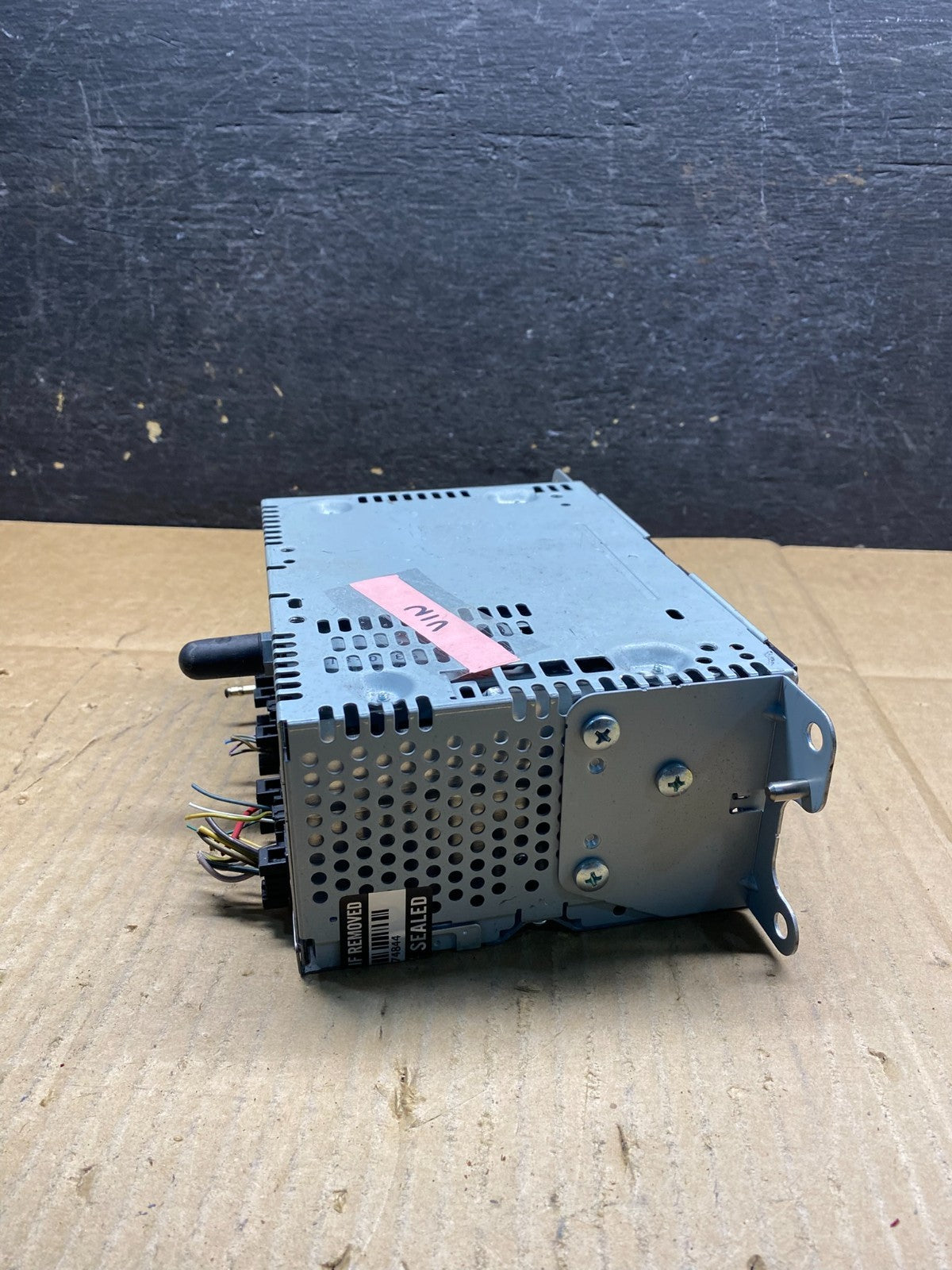 2017 2018 2019 Ford Explorer Audio Equipment Radio Receiver AM FM CD AI9969 DW2